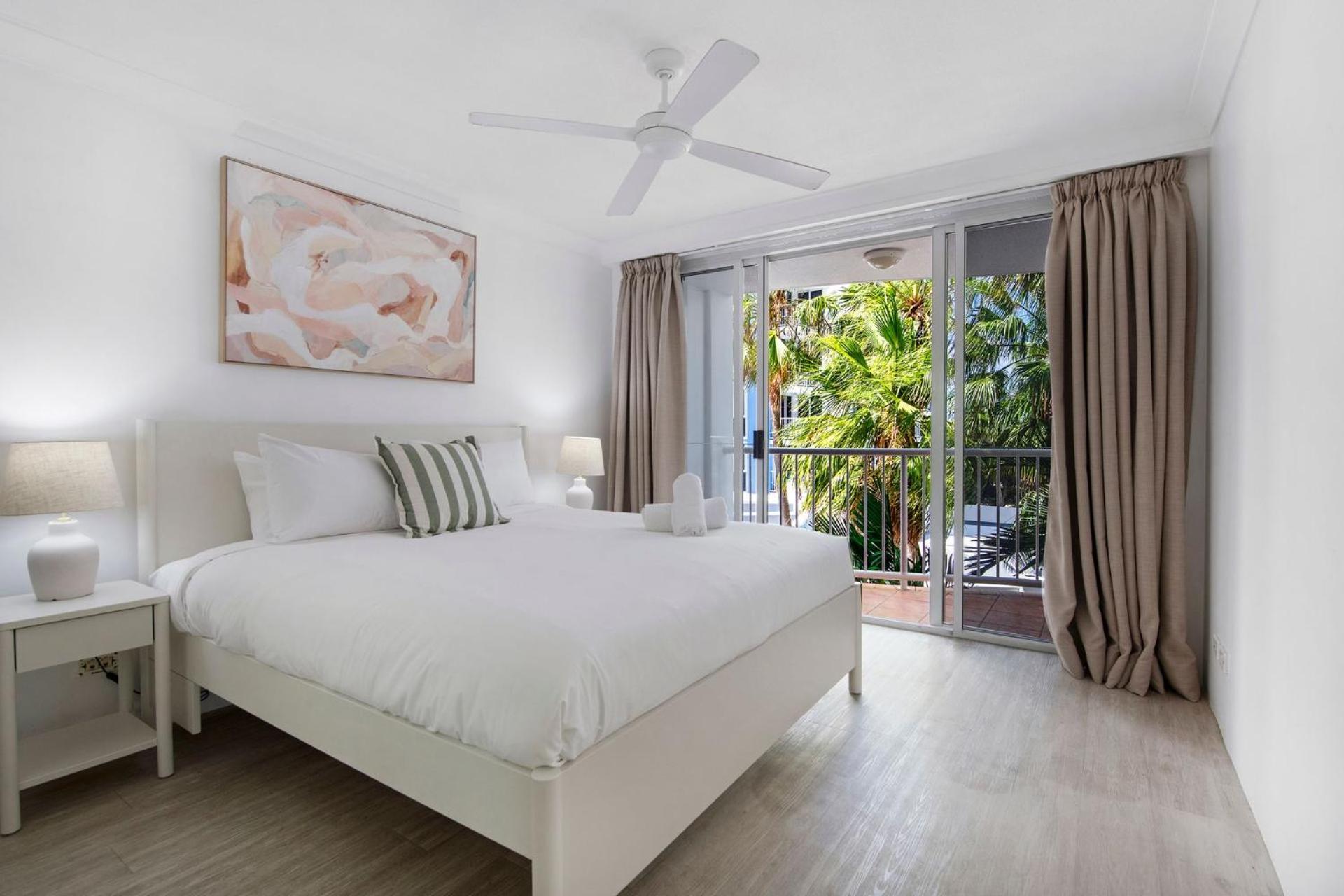 Bel Air Modern 1 Bedroom - Coasthm Gold Coast