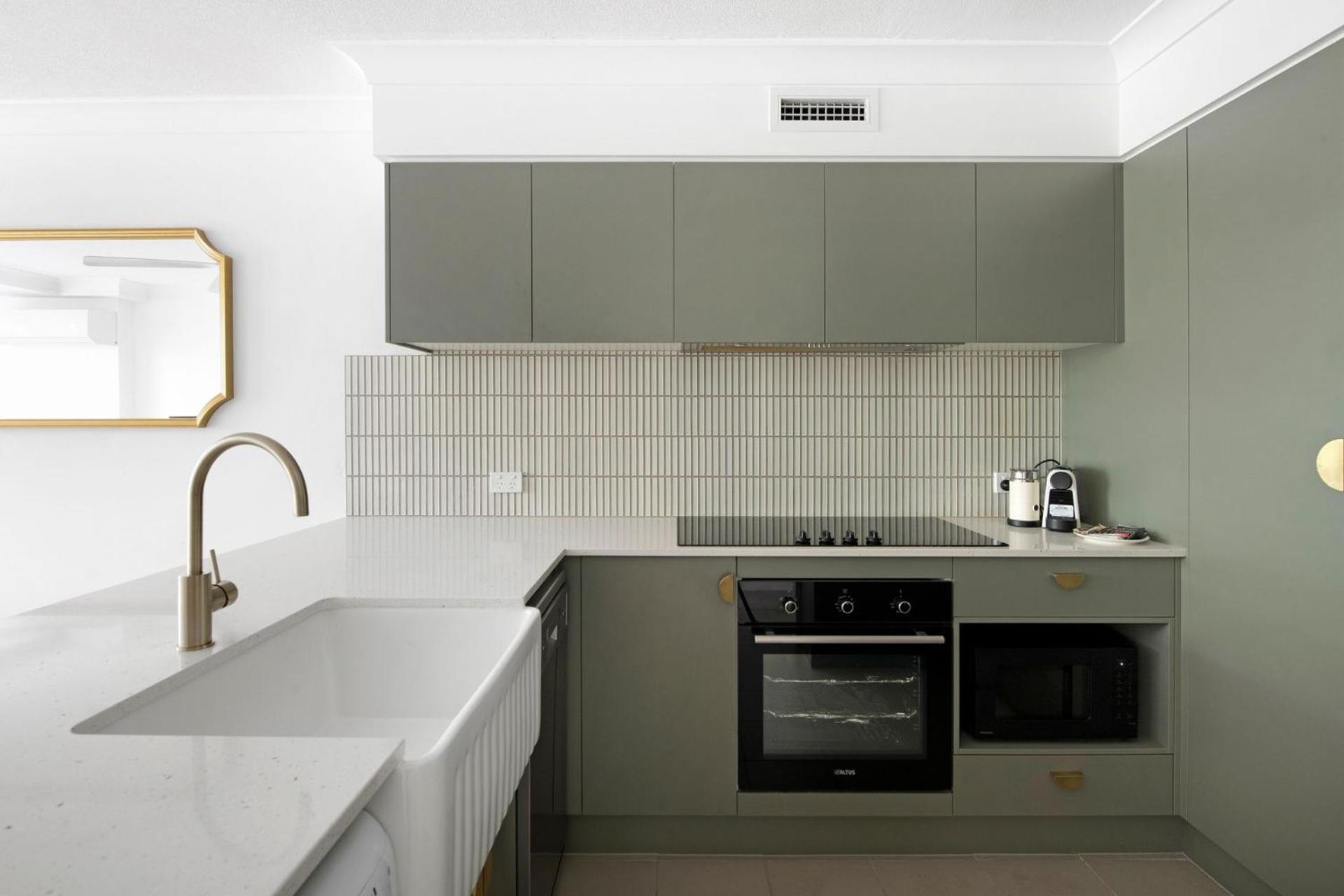 Apartment Bel Air Modern 1 Bedroom - Coasthm Gold Coast